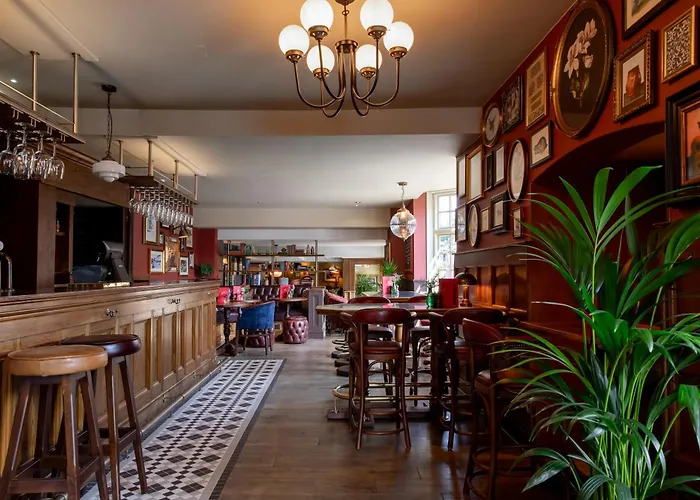 Red Lion Hotel